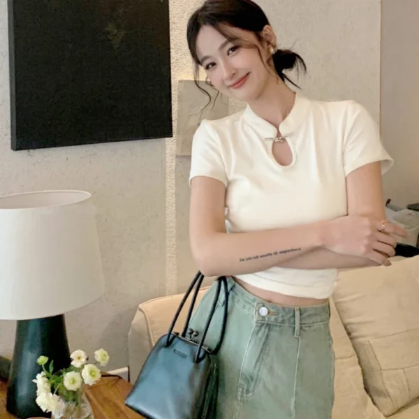 cn-11134207-7r98o-lvbf7b7jjulte2.webp new Chinese style womens shortsleeved Tshirt with disc buckle slimfit standing collar