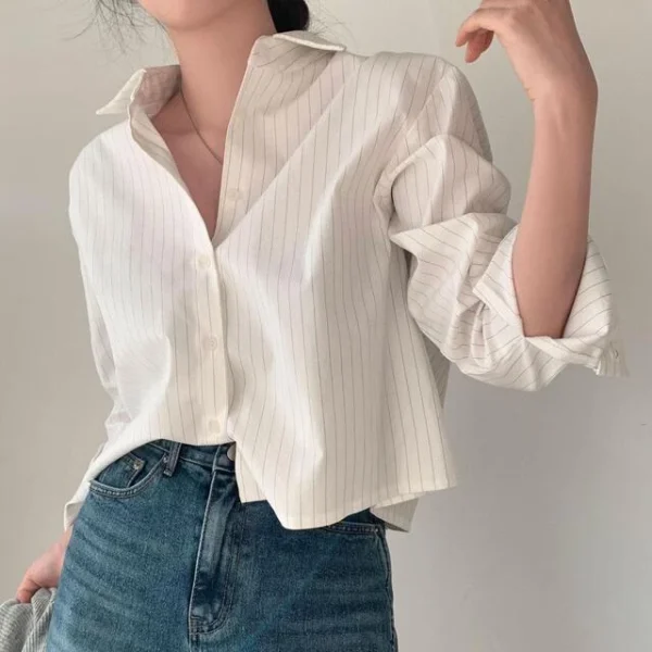 sg-11134201-7qvf6-lf8bcasazcdv35.webp Korean style womens simple striped longsleeved shirt polo neck loose short style