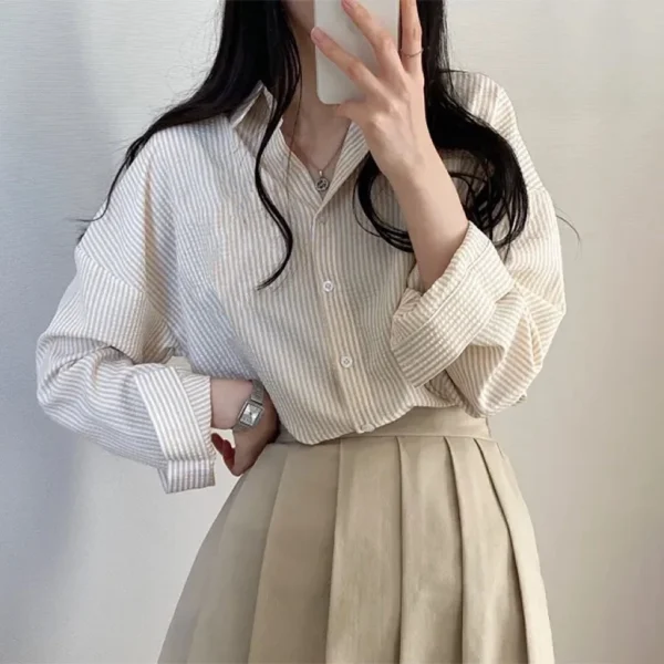 sg-11134201-7qvfa-ljl4e11ayfwld6.webp Korean womens striped blouse long sleeve loose short fold collar